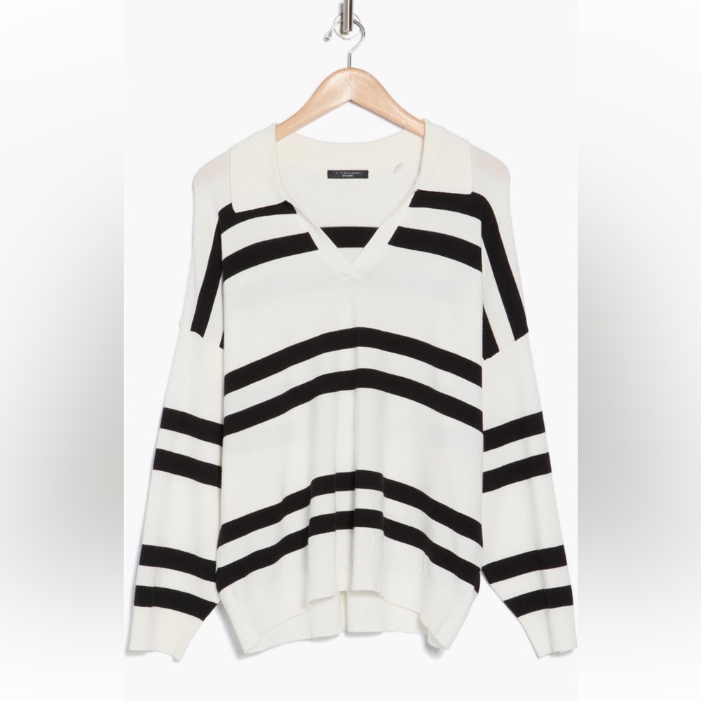 NWT Tahari collar lightweight sweater
